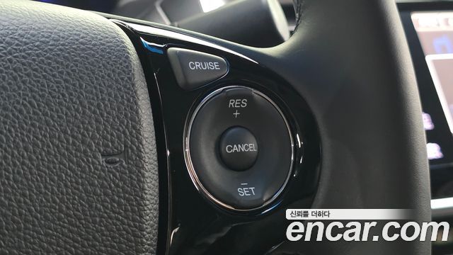 Honda Accord 2.0 Hybrid 9th 2017 — фото 17