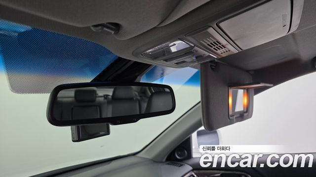 Honda Accord 2.0 Hybrid 9th 2017 — фото 19