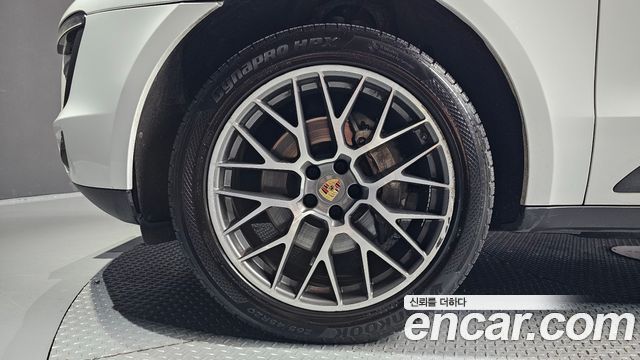 Porsche Macan 3.0 S Diesel 95B 2017 — фото 5