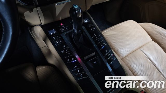 Porsche Macan 3.0 S Diesel 95B 2017 — фото 9