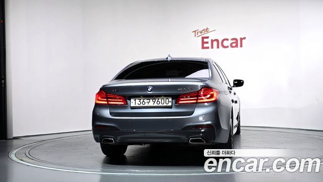BMW 5 Series (G30) 520d xDrive M Sport Package Plus 2017 — фото 4