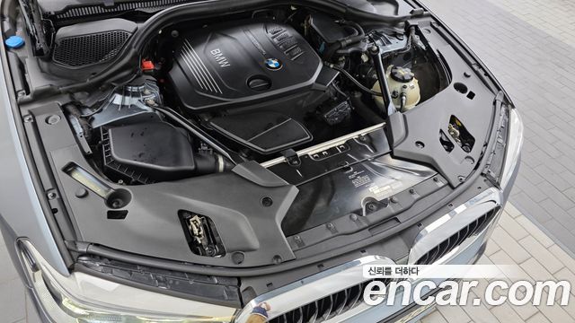 BMW 5 Series (G30) 520d xDrive M Sport Package Plus 2017 — фото 6
