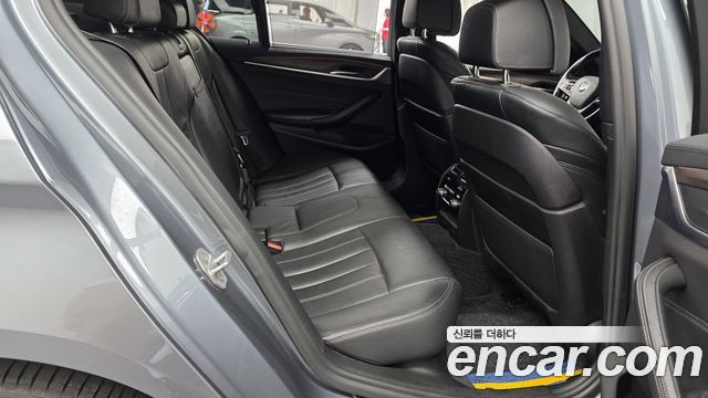 BMW 5 Series (G30) 520d xDrive M Sport Package Plus 2017 — фото 12