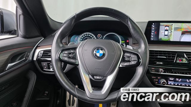 BMW 5 Series (G30) 520d xDrive M Sport Package Plus 2017 — фото 13