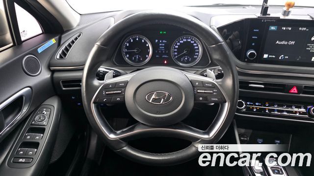 Hyundai Sonata (DN8) 2.0 Premium 2020 — фото 13