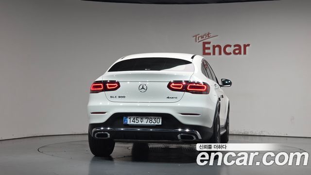 Mercedes-Benz GLC-Class (X253) GCL300 4MATIC Coupe 2023 — фото 4