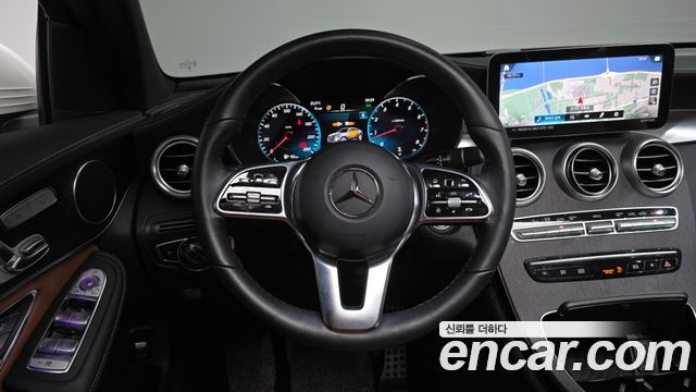 Mercedes-Benz GLC-Class (X253) GCL300 4MATIC Coupe 2023 — фото 13