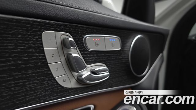 Mercedes-Benz GLC-Class (X253) GCL300 4MATIC Coupe 2023 — фото 27