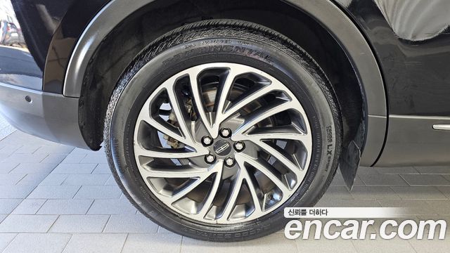 Lincoln Nautilus (I) 2.7 Reserve AWD 2019 — фото 5