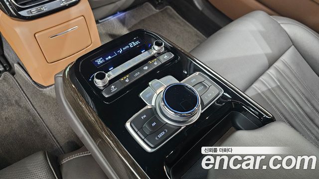 Genesis G90 3.8 AWD Luxury 2022 — фото 18
