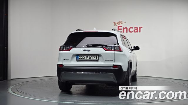 Jeep Cherokee (KL) 2.4 Limited AWD 2022 — фото 4