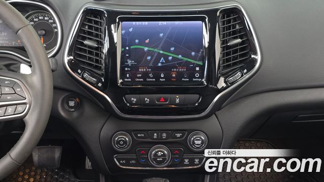 Jeep Cherokee (KL) 2.4 Limited AWD 2022 — фото 12
