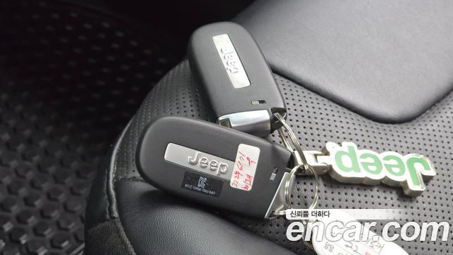 Jeep Cherokee (KL) 2.4 Limited AWD 2022 — фото 15