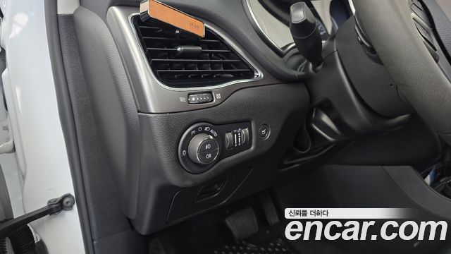 Jeep Cherokee (KL) 2.4 Limited AWD 2022 — фото 20