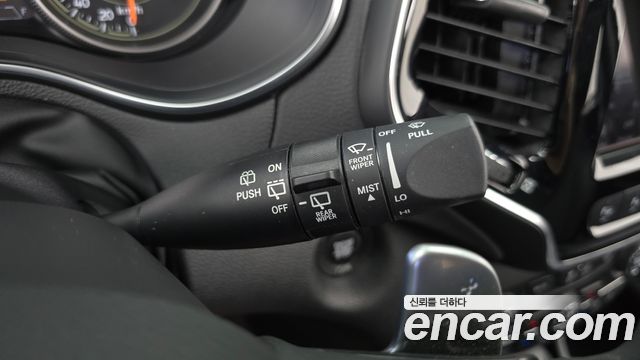 Jeep Cherokee (KL) 2.4 Limited AWD 2022 — фото 27
