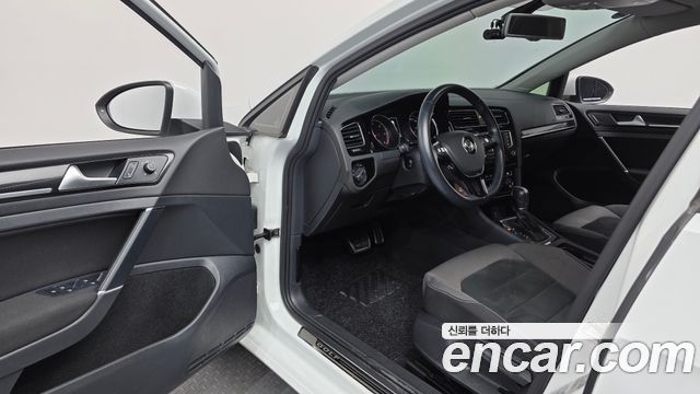 Volkswagen Golf (VII) 2.0 TDI 2015 — фото 10