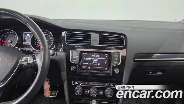 Volkswagen Golf (VII) 2.0 TDI 2015 — фото 14