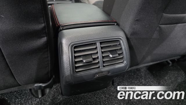 Volkswagen Golf (VII) 2.0 TDI 2015 — фото 27