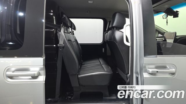 Hyundai Staria Cargo 5-Seater Modern 2022 — фото 12