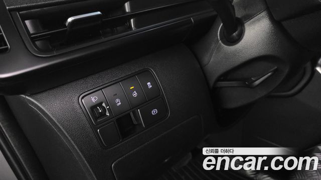 Hyundai Staria Cargo 5-Seater Modern 2022 — фото 13