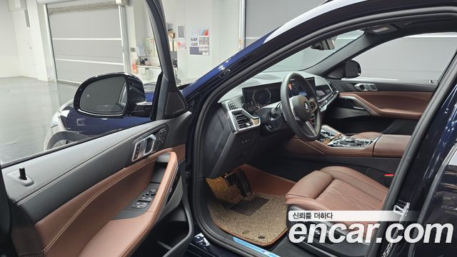 BMW X6 (G06) xDrive40i M Sport 2025 — фото 10
