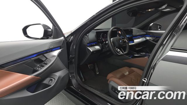 BMW 5 Series (G60) 530i xDrive M Sport 2024 — фото 10