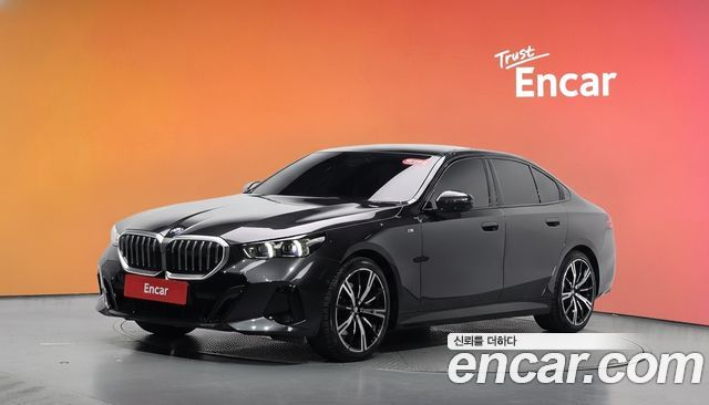 BMW 5 Series (G60) 530i xDrive M Sport 2024 — фото 1