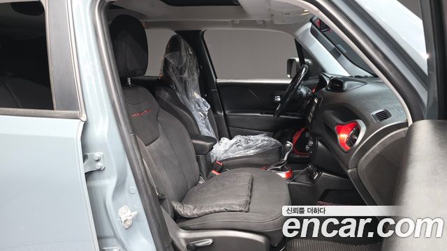 Jeep Renegade 2.0 Diesel Tailhawk AWD 2018 — фото 11