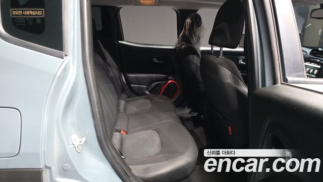 Jeep Renegade 2.0 Diesel Tailhawk AWD 2018 — фото 12