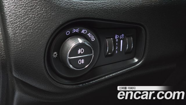 Jeep Renegade 2.0 Diesel Tailhawk AWD 2018 — фото 18