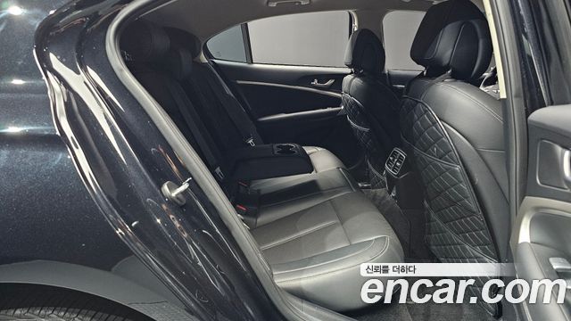 Genesis G70 Shooting Brake Gasoline 2.0T 2WD 2023 — фото 12