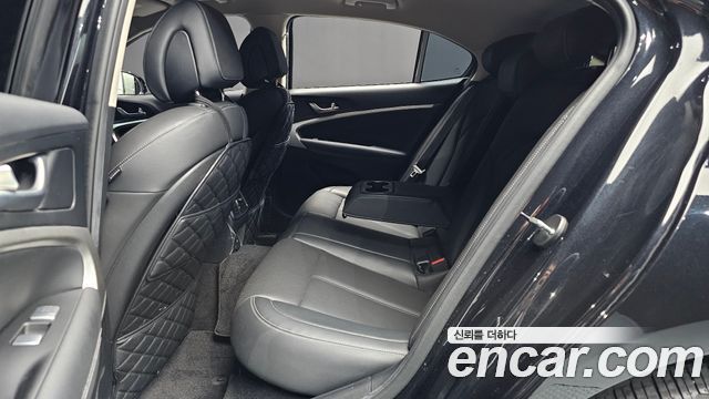 Genesis G70 Shooting Brake Gasoline 2.0T 2WD 2023 — фото 26