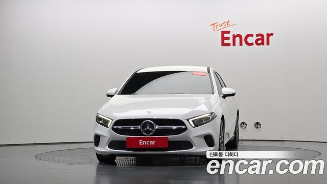 Mercedes-Benz A-Class (W177) A220 Sedan 2021 — фото 3