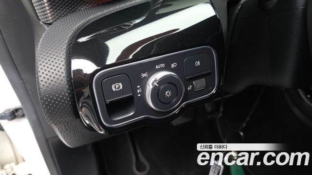 Mercedes-Benz A-Class (W177) A220 Sedan 2021 — фото 19