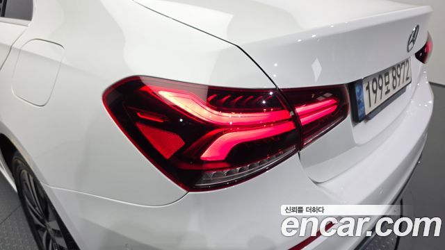 Mercedes-Benz A-Class (W177) A220 Sedan 2021 — фото 23