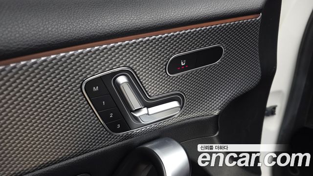 Mercedes-Benz A-Class (W177) A220 Sedan 2021 — фото 27
