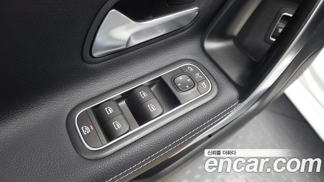 Mercedes-Benz A-Class (W177) A220 Sedan 2021 — фото 28