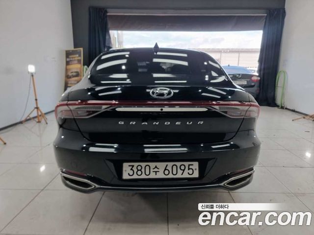 Hyundai Grandeur (IG) 2.5 Premium 2022 — фото 3
