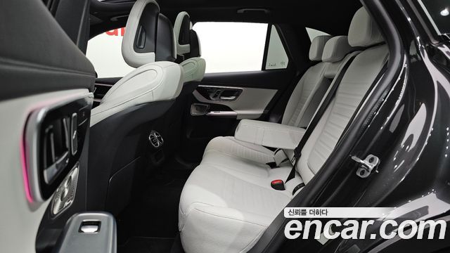 Mercedes-Benz GLC-Class (X254) GLC300 4MATIC Online Special 2023 — фото 15