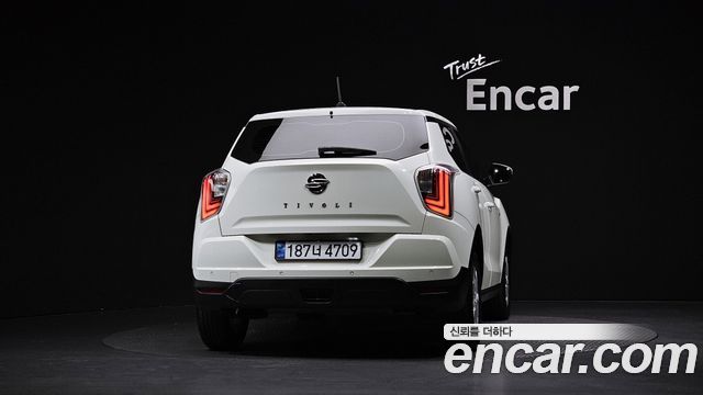 KG Mobility (SsangYong) Very New Tivoli Gasoline 1.5 2WD V1 2022 — фото 4