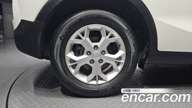 KG Mobility (SsangYong) Very New Tivoli Gasoline 1.5 2WD V1 2022 — фото 5