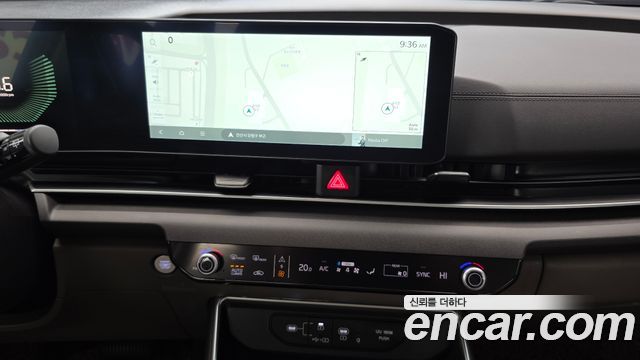 Kia Carnival (IV) Gasoline 5 Seater Wheelchair lift 2024 — фото 18