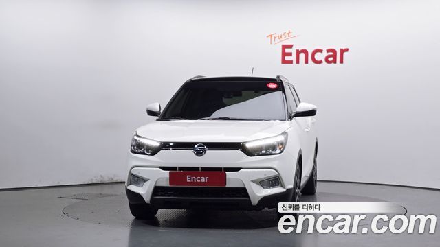 KG Mobility (SsangYong) Tivoli LX 2WD HI-DLX 2015 — фото 3