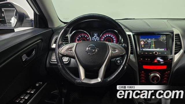 KG Mobility (SsangYong) Tivoli LX 2WD HI-DLX 2015 — фото 16