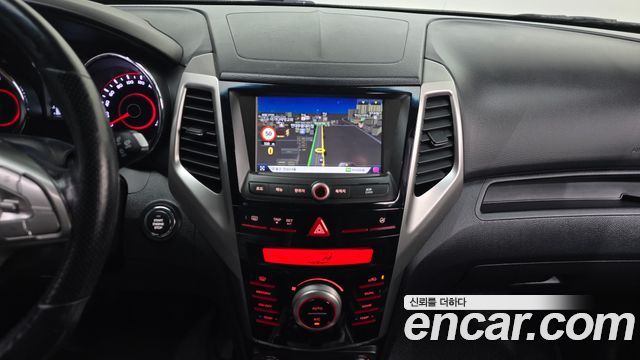 KG Mobility (SsangYong) Tivoli LX 2WD HI-DLX 2015 — фото 17