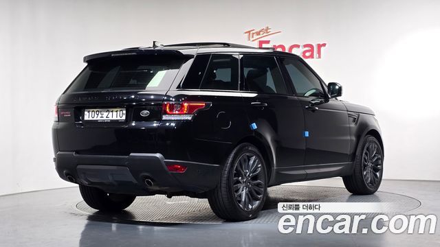 Land Rover Range Rover Sport (II) 3.0 SDV6 HSE Dynamic 2017 — фото 2