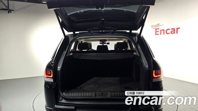 Land Rover Range Rover Sport (II) 3.0 SDV6 HSE Dynamic 2017 — фото 19