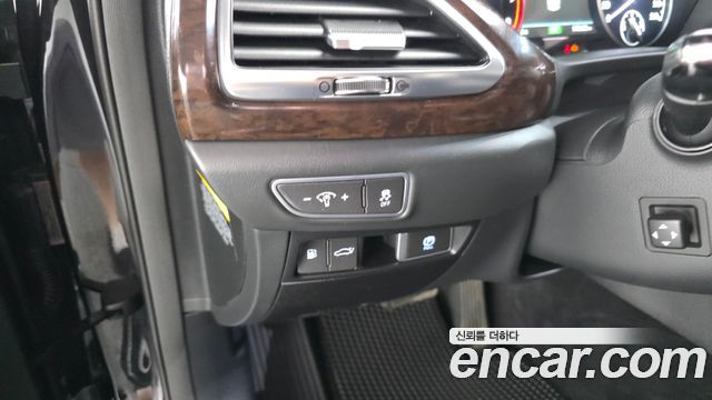 Genesis EQ900 3.8 GDI AWD Luxury 2018 — фото 16
