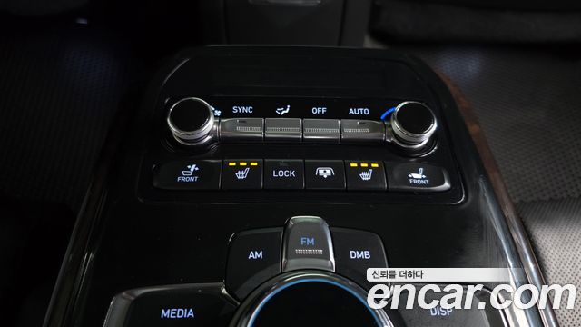 Genesis EQ900 3.8 GDI AWD Luxury 2018 — фото 19