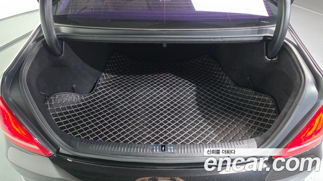Genesis EQ900 3.8 GDI AWD Luxury 2018 — фото 20